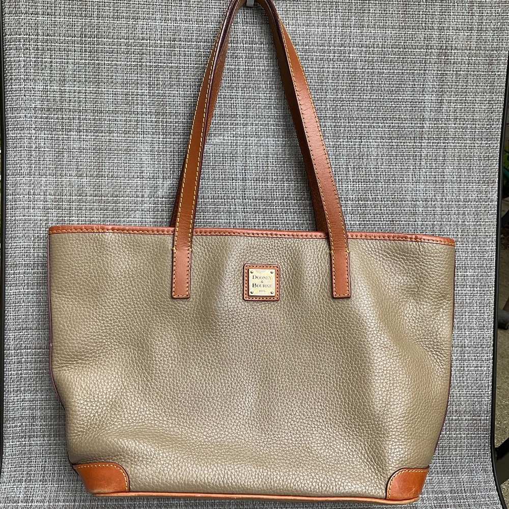 Dooney & Bourke Leather Tote